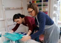 Acrylic Pouring lernen im Atelier Beata Fleissig